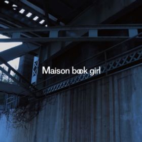 bed / Maison book girl